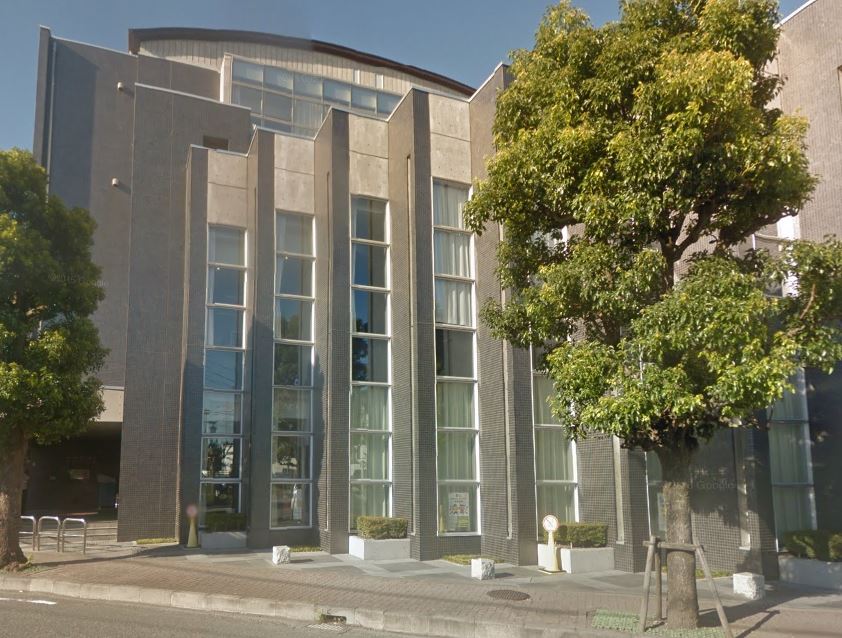 図書館　寒川総合図書館（図書館）まで105m