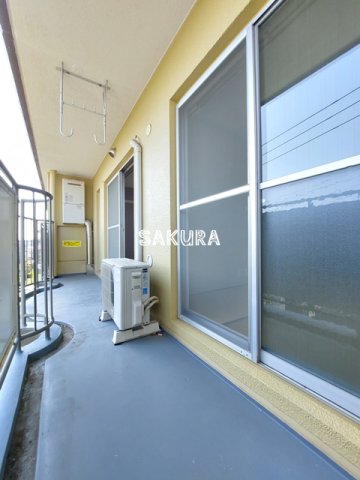 バルコニー　暖かな日差しのふりそそぐバルコニー♪