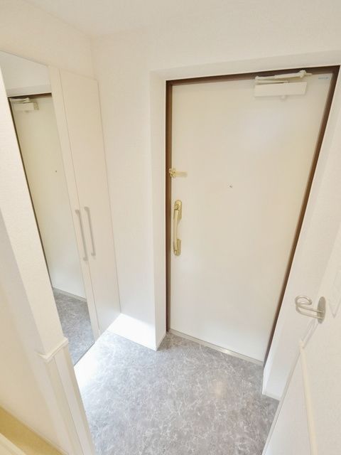 玄関　★お問い合わせはタウンハウジング橋本店まで★