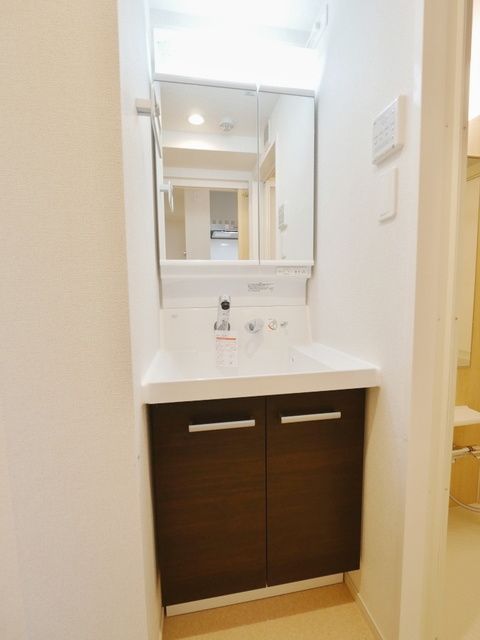 洗面設備　★お問い合わせはタウンハウジング橋本店まで★