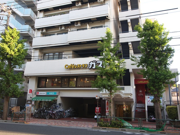 飲食店　ガスト 世田谷上馬店（飲食店）まで450m