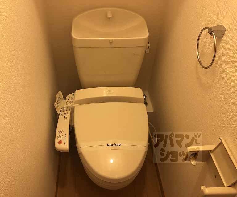 レオパレスUrban桂坂のトイレ写真