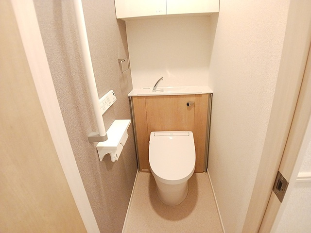 ＪＲ和歌山線 畠田駅 徒歩12分 2階建 築1年のトイレ写真