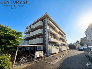 建物外観　宅配BOX付きで不在時も便利！