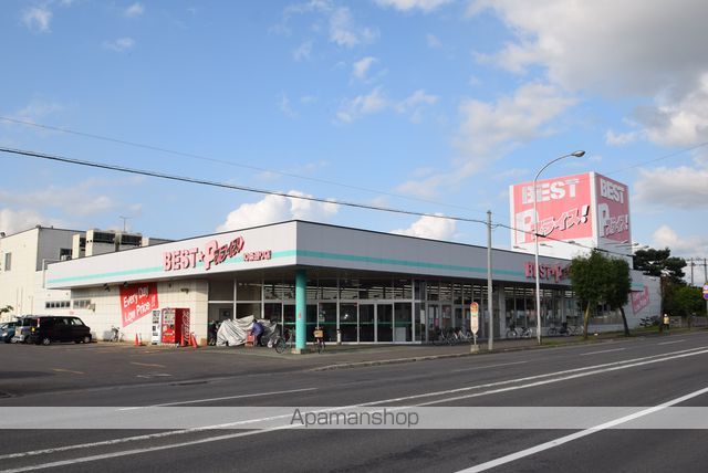 スーパー　ベストプライス10条通店（スーパー）まで389m