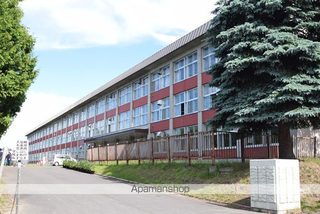 中学校　東陽中学校（中学校）まで2895m