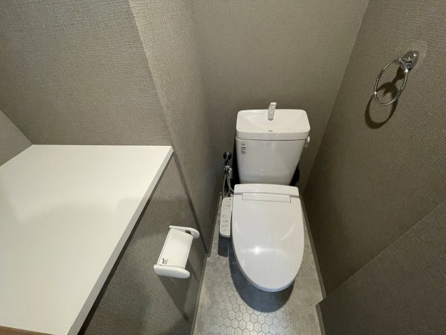トイレ　ウォシュレット付きのトイレです。