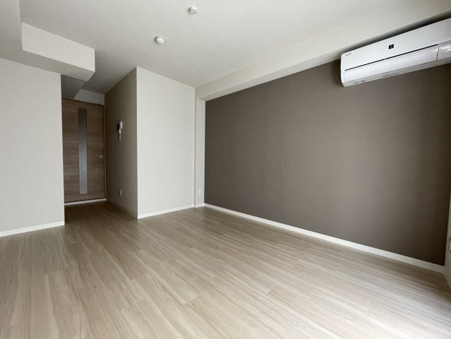 居室・リビング　明るくてきれいなお部屋です。