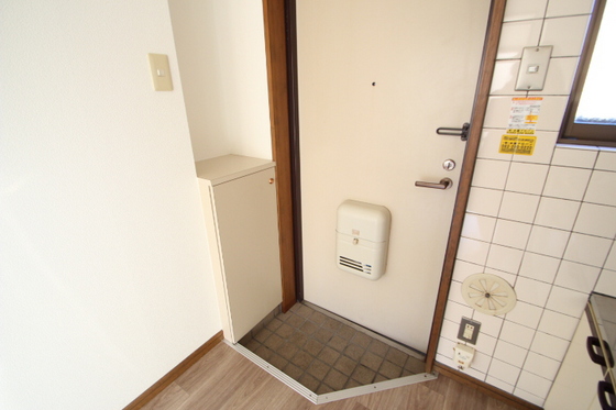 フェリーチェ大町駅前の玄関写真
