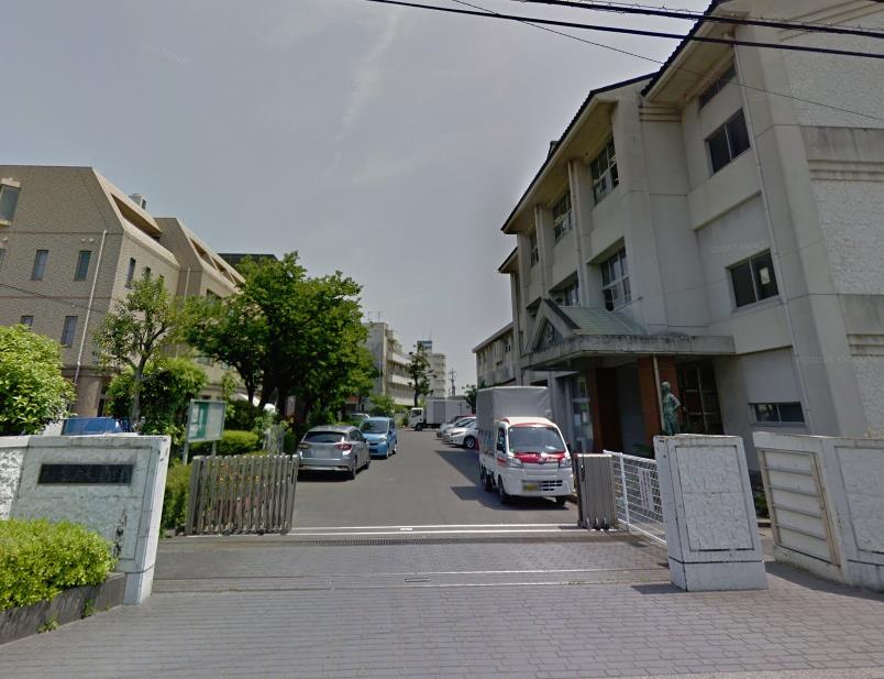 中学校　大分市立南大分中学校（中学校）まで679m