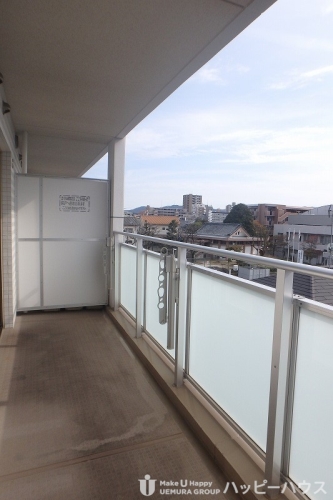 バルコニー　別部屋の写真になります。現状を優先とします。