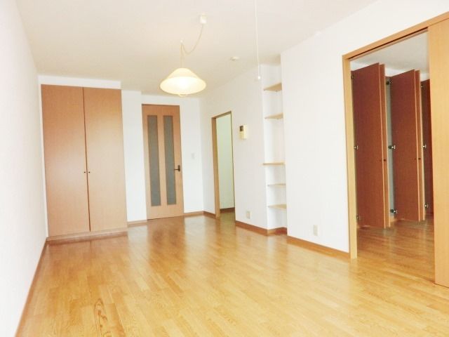 フォレストヴィラIの居間写真