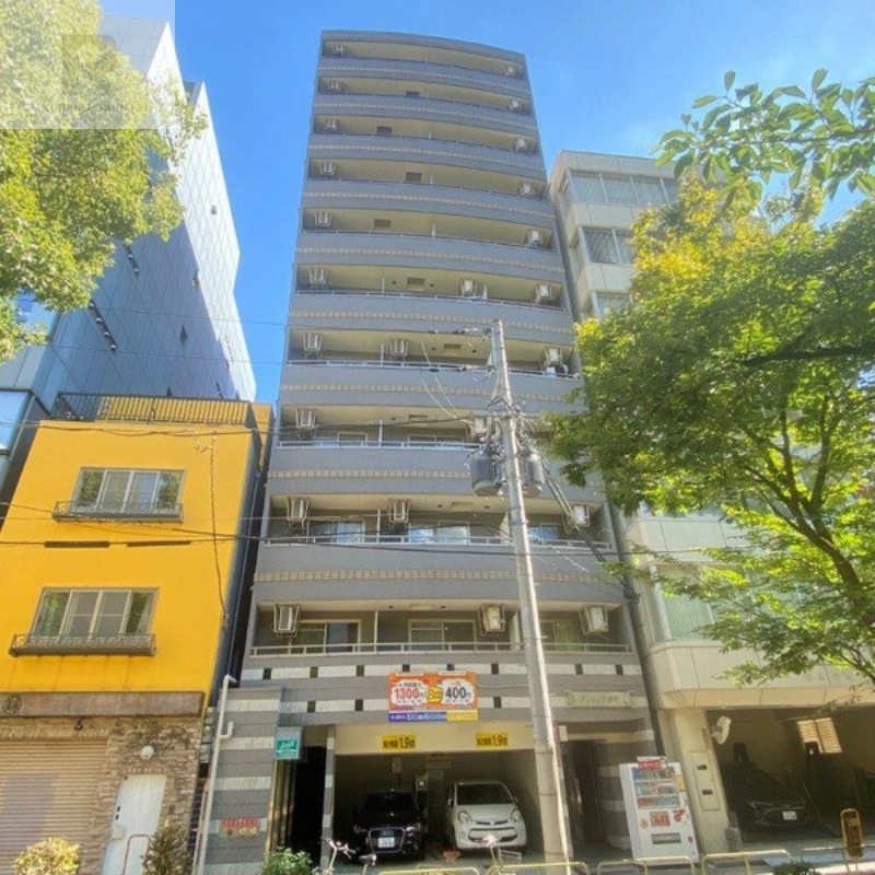 地下鉄御堂筋線 心斎橋駅 徒歩5分 築23年
