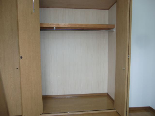 収納　奥行きある収納