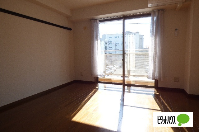 居室・リビング　他のお部屋のお写真です