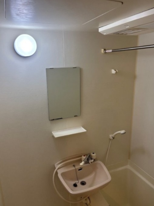 洗面設備　反転タイプ・別部屋参考写真