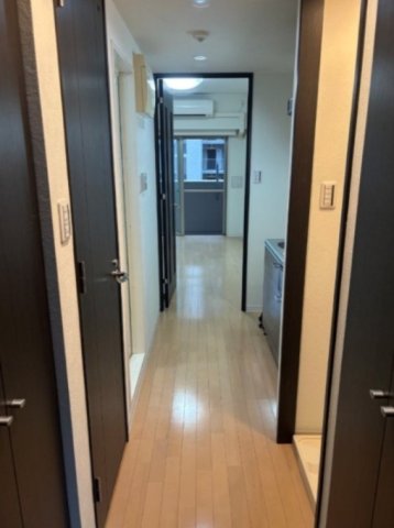 玄関　反転タイプ・別部屋参考写真