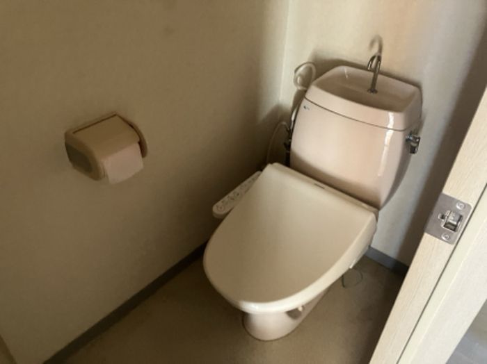 トイレ　清潔感のあるトイレです