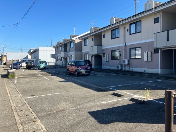 駐車場　駐車スペースもあります