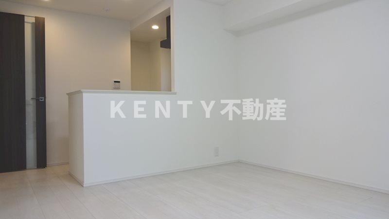居室・リビング　こちらの居間で趣味の時間をお楽しみください