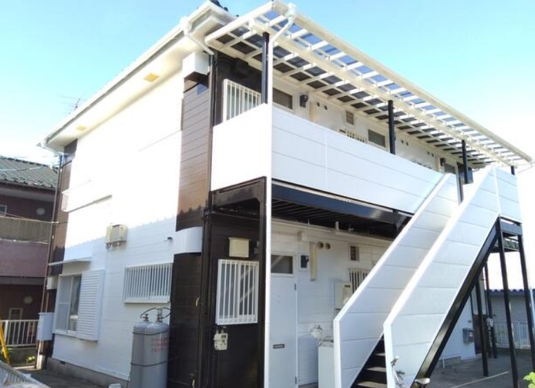 京成千原線 大森台駅 バス乗車時間：10分 最寄りバス停で下車 徒歩5分 築38年