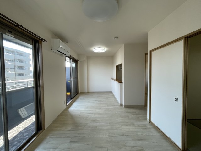 ＪＲ土讃線 薊野駅 徒歩19分 6階建 築25年の居間写真