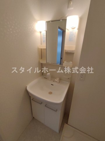 洗面設備　別部屋写真です。