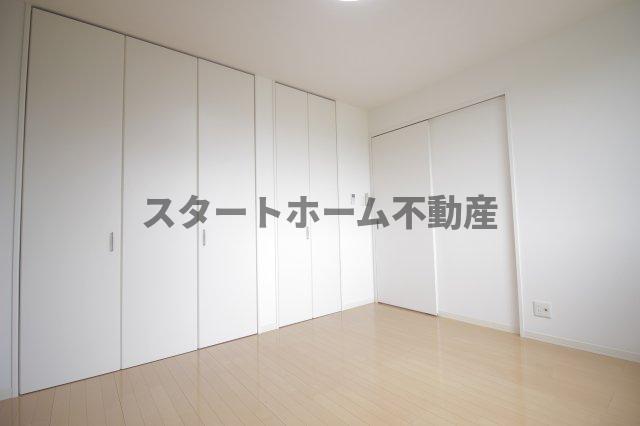 その他部屋・スペース　落ち着いて過ごせるお部屋なので、寝室にいかがでしょうか