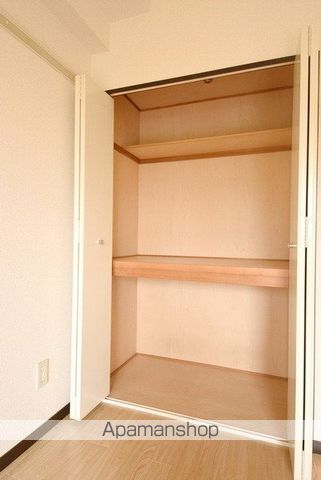 ＪＲ中央線 西国分寺駅 徒歩1分 7階建 築33年の内装写真