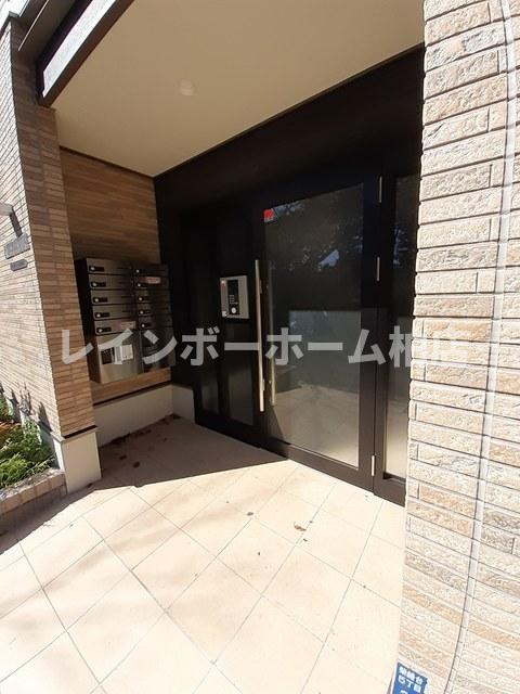 エントランス　オートロックがあります