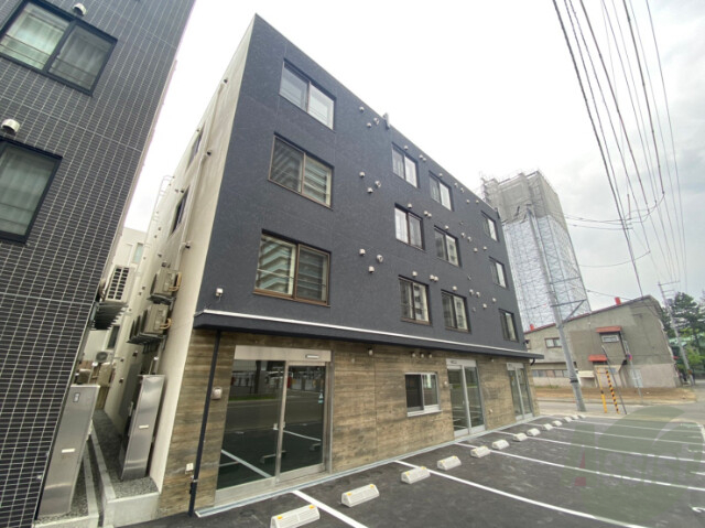 建物外観　札幌市中央区北３条東「Ｄ×Ａｐａｒｔｍｅｎｔ　Ｎ３Ｅ６」