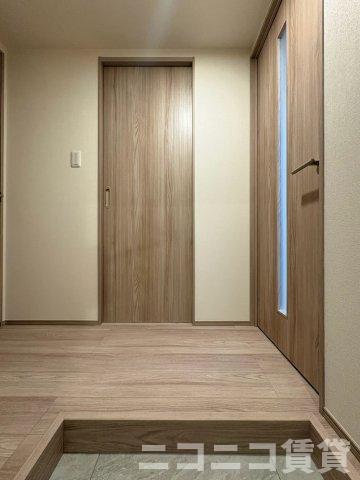 玄関　別号室イメージの為、現状を優先致します。