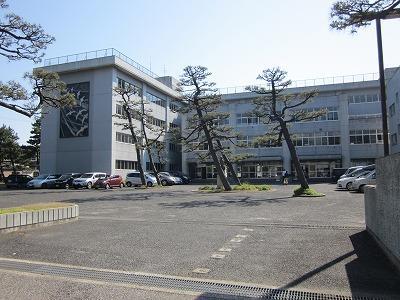 中学校　関屋中学校（中学校）まで1389m