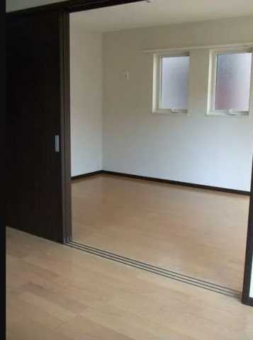 居室・リビング　Ficus-retusa