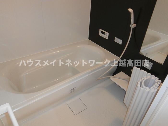 バス・シャワールーム　浴室1坪（追焚機能付）