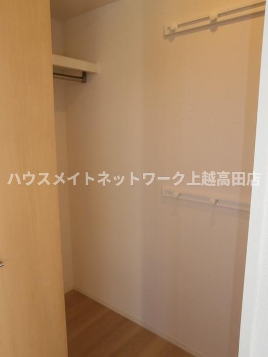 収納　ウォークインクローゼット
