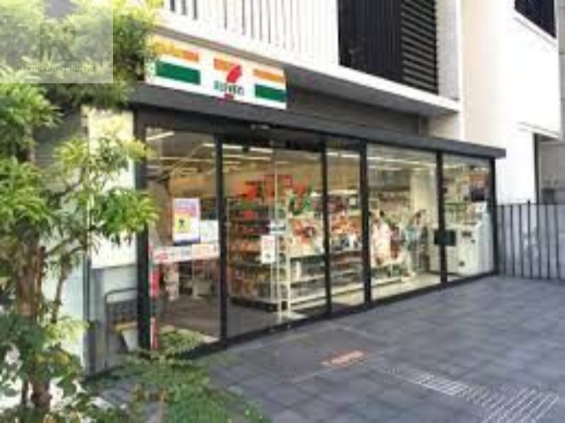 コンビニ　セブンイレブン大阪中央3丁目店（コンビニ）まで105m