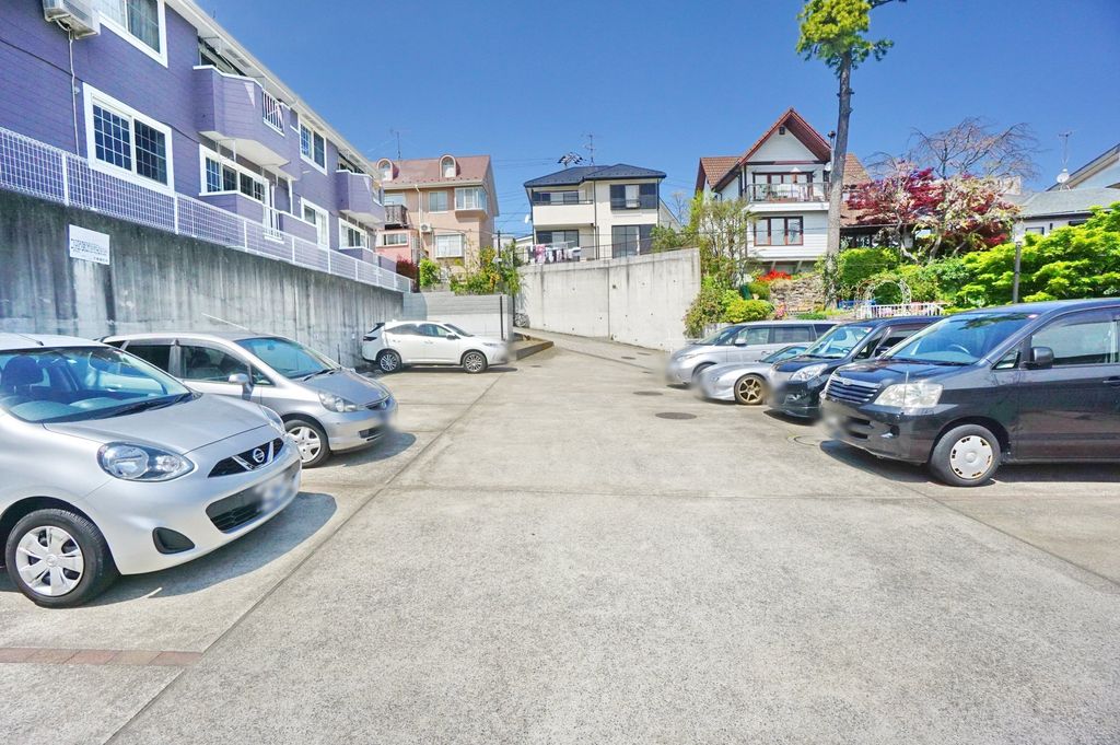 駐車場　駐車場