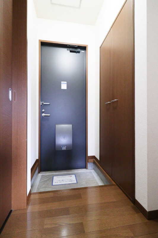 玄関　図面と現状に相違がある場合には現状を優先