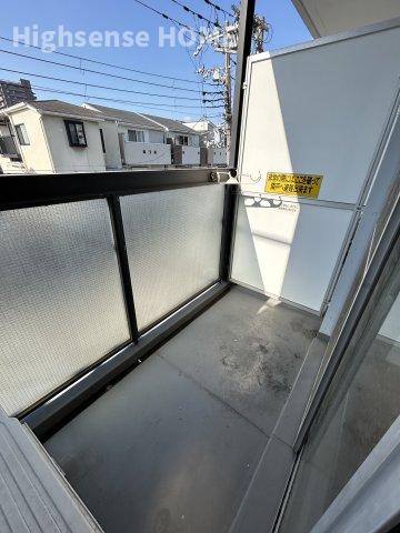 バルコニー　バルコニーからの眺めを楽しみながら食事をしませんか