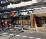 飲食店　マクドナルド20号調布店（飲食店）まで926m
