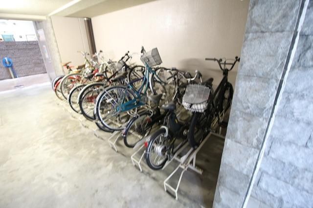 ＪＲ山手線 五反田駅 徒歩4分 9階建 築23年の外観写真