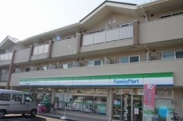 コンビニ　ファミリーマート 蕨南町四丁目店（コンビニ）まで495m