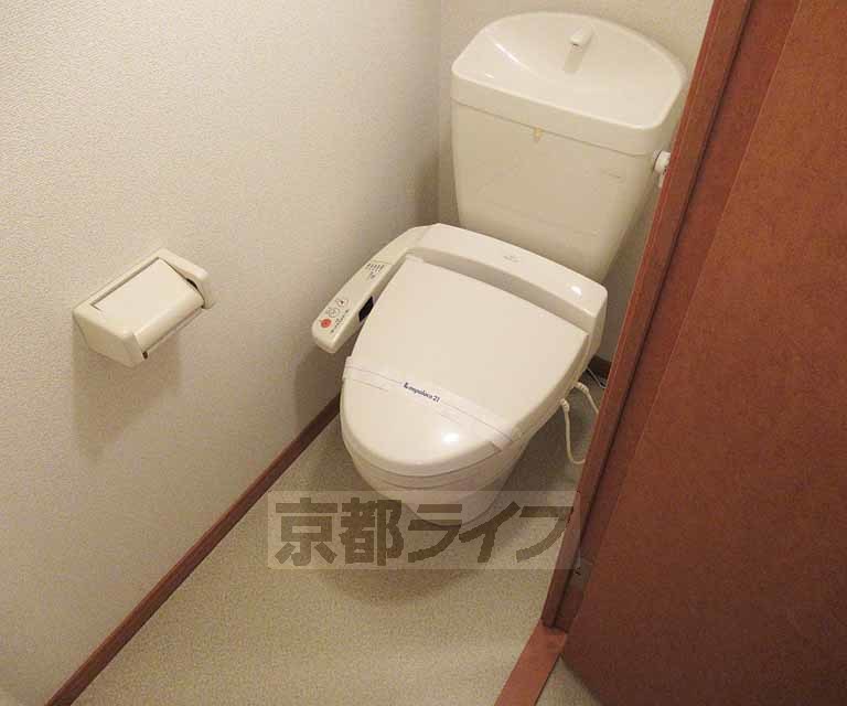 ＪＲ奈良線 木津駅 徒歩12分 2階建 築19年のトイレ写真