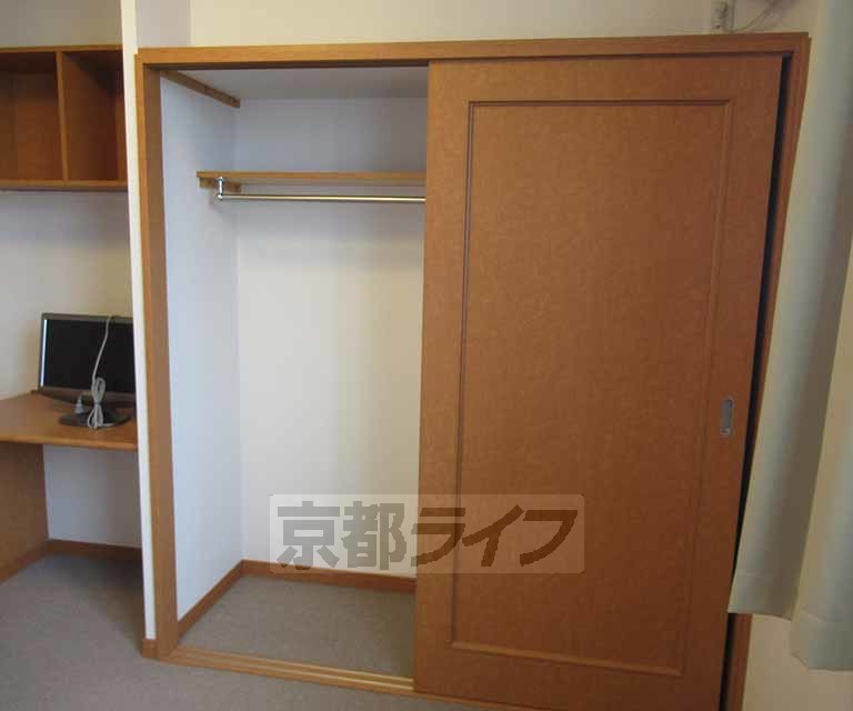 ＪＲ奈良線 木津駅 徒歩12分 2階建 築19年の内装写真