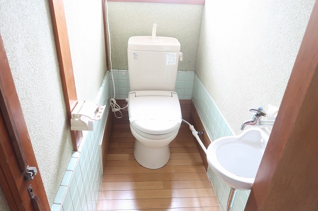 トイレ　参考写真