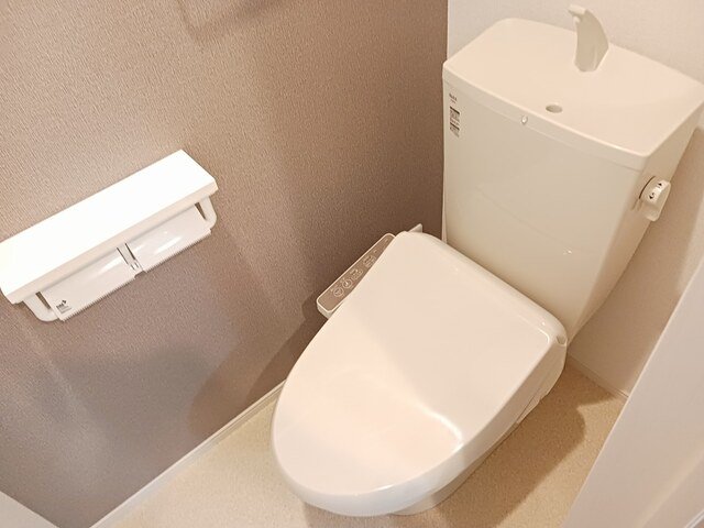 トイレ　ゆったりとした空間のトイレです