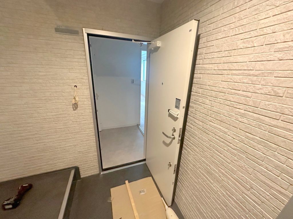 玄関　庭