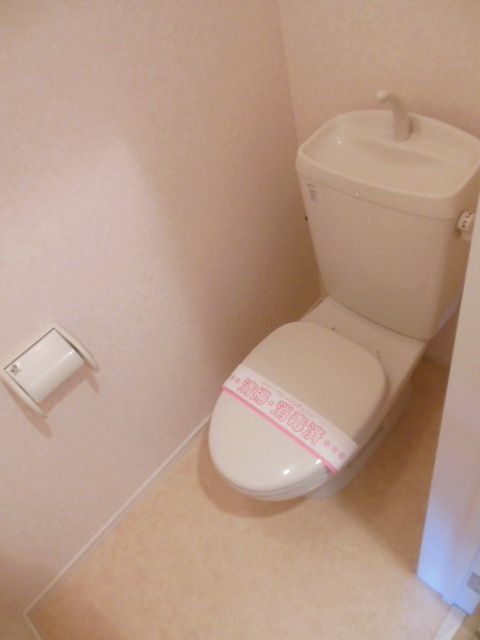 トイレ　★清潔感のあるトイレです★