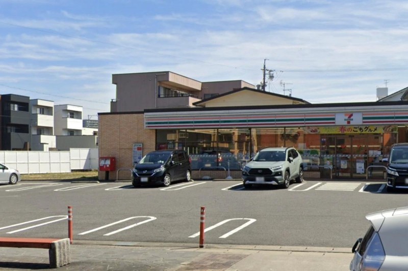 コンビニ　セブンイレブン 名古屋富が丘北店（コンビニ）まで222m